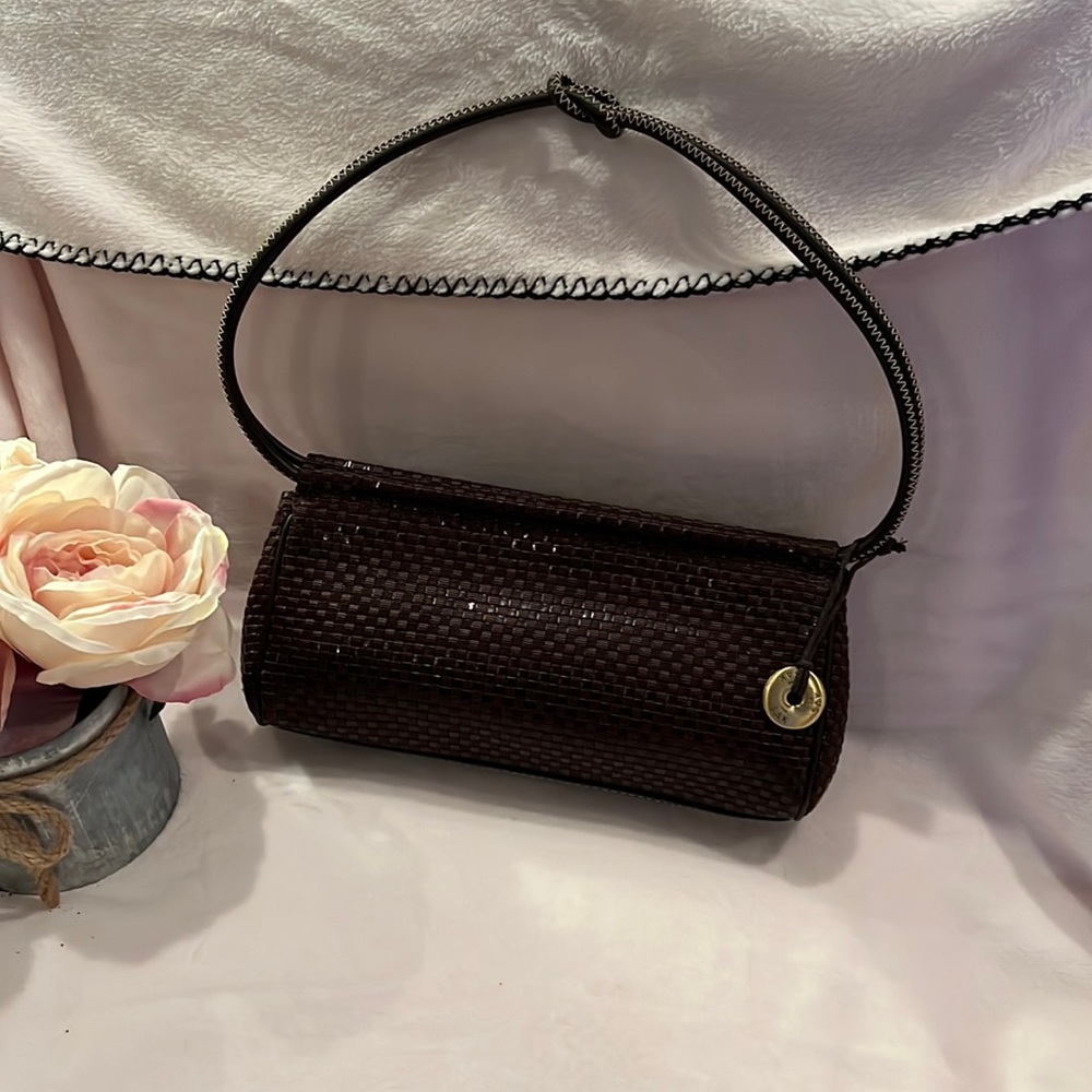 Beautiful brown Sak purse 9.5x 5x 2.5 with 8” drop straps